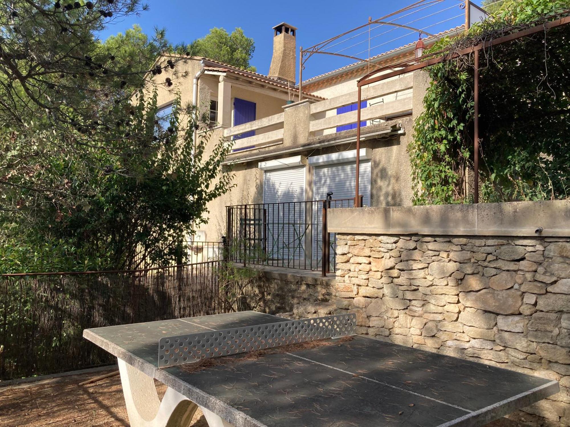 Le Gite Sous Les Pins Les Taillades Extérieur photo