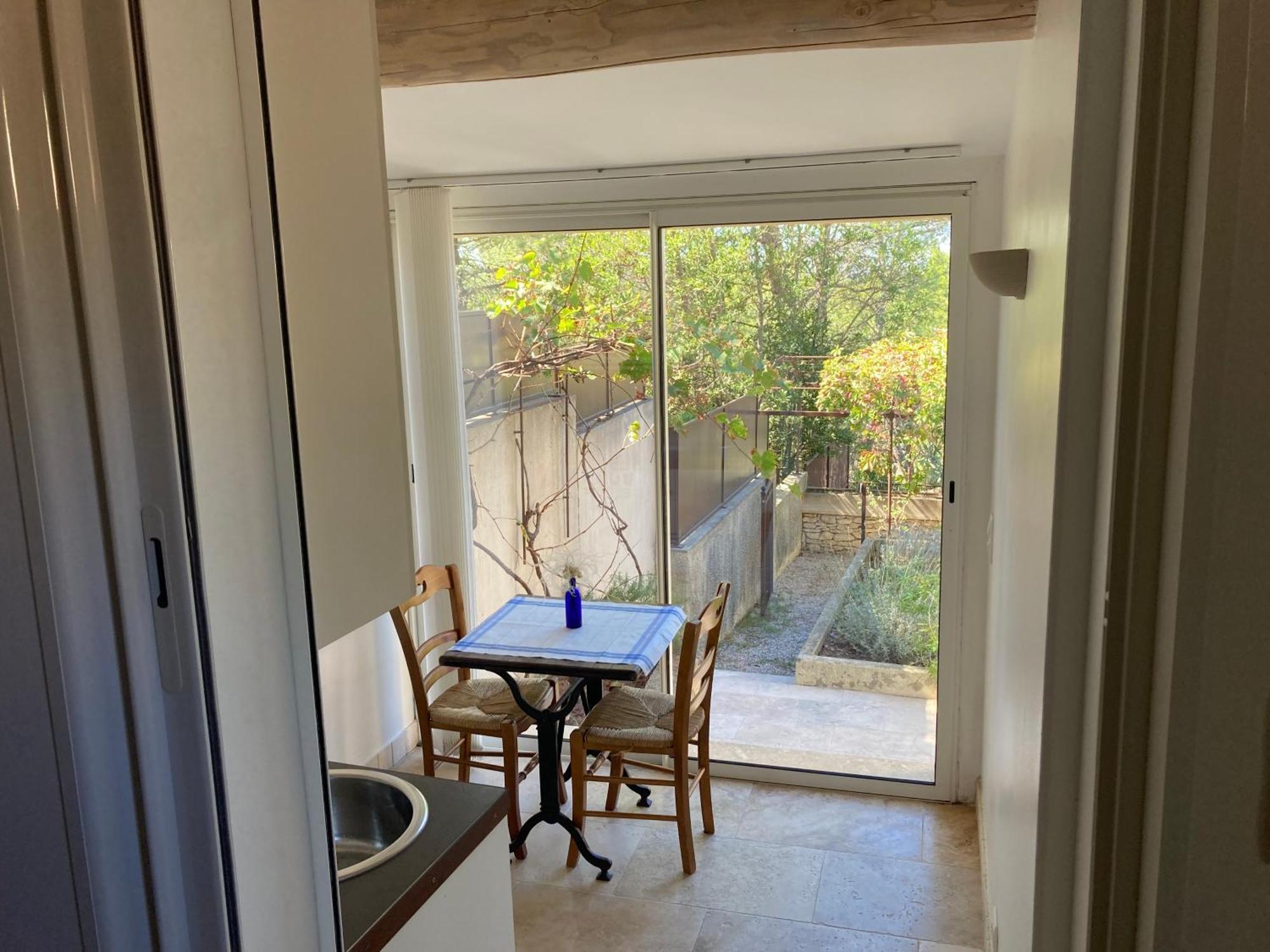 Le Gite Sous Les Pins Les Taillades Extérieur photo
